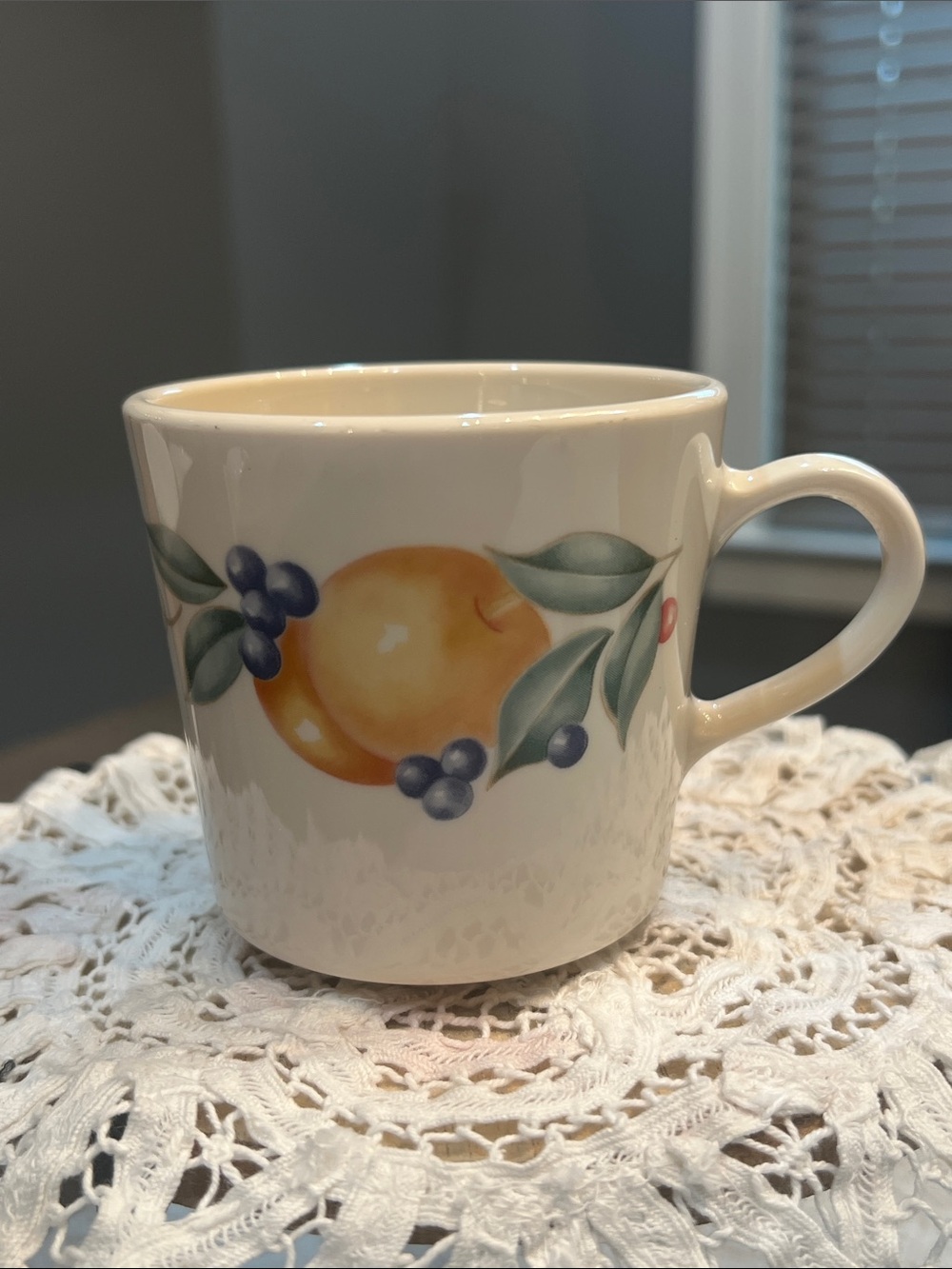 (4) Vintage Corning Abundance Mug Cup - Picture 4 of 8